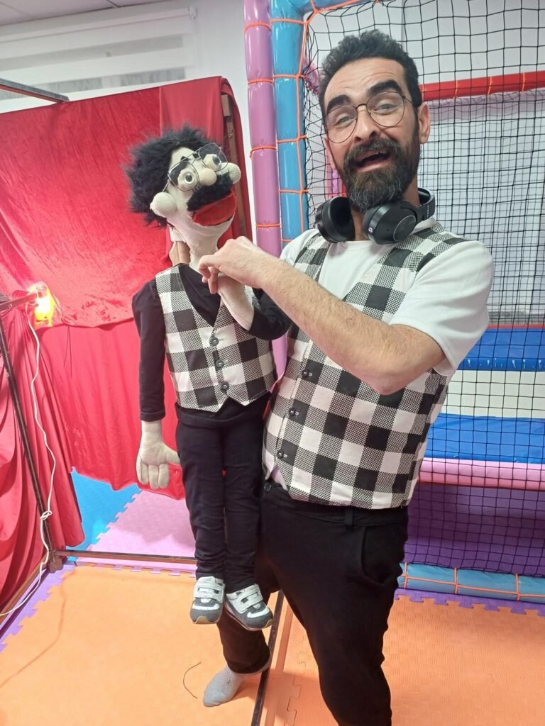 Vantrolog Gösterisi - Tiyatro Drama fotoğraf 2